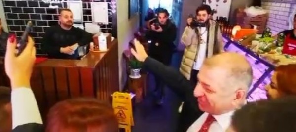 Esnaf Yalova'da Ümit Özdağ'ın hayallerini yıktı! Hemen dükkanı terk etti